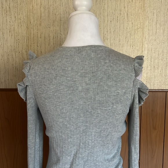 WHITE HOUSE BLACK MARKET Light Gray Women’s Tops Size Small - Picture 10 of 11